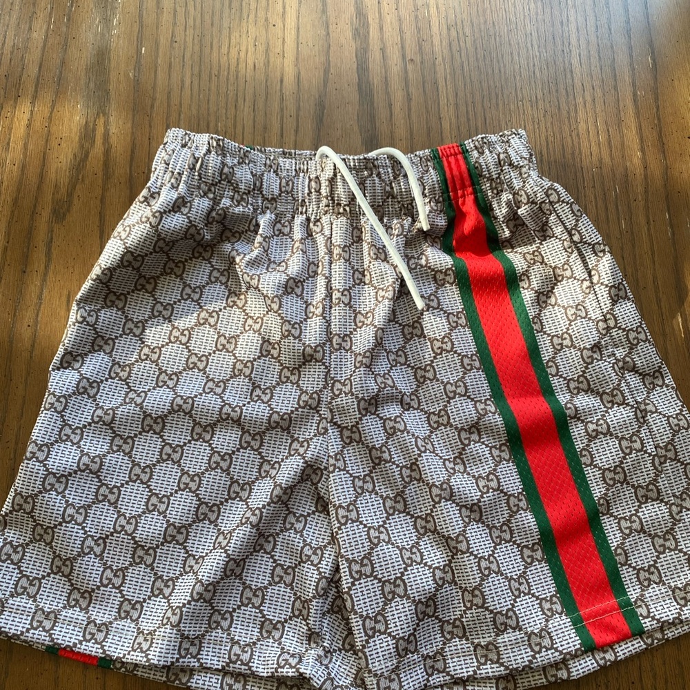 Bravest Studious Gucci shorts men’s size M
